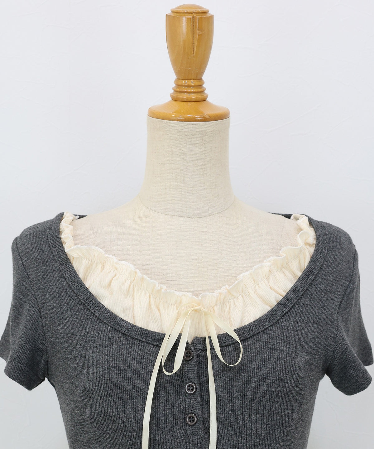 【Sale ended】Gathered Layered Ribbon T-Shirtav