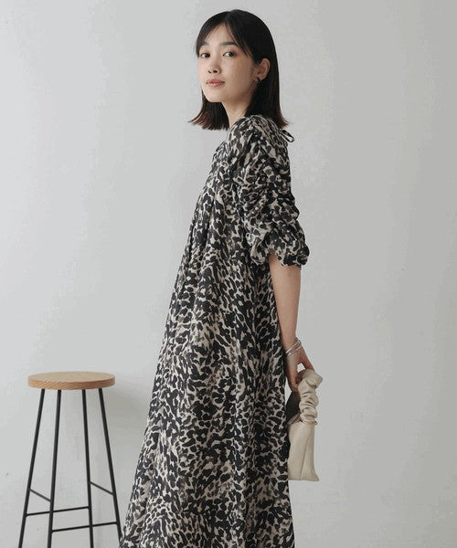 Shirring Tuck Dress◇Feminine Silhouette Dress That Stands Out on Its Own