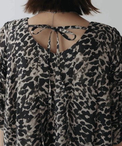 Shirring Tuck Dress◇Feminine Silhouette Dress That Stands Out on Its Own