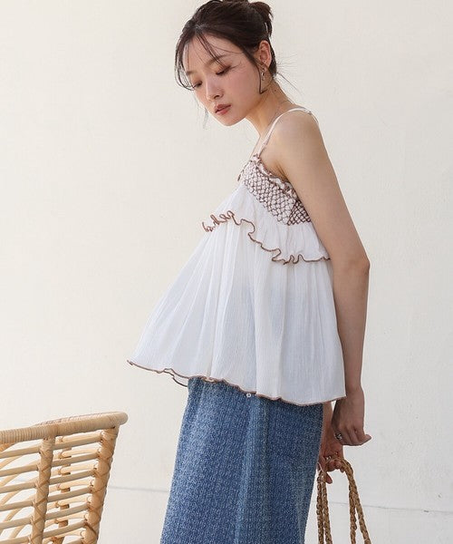 Rayon Crepe Smocking Camisole◇Made with Crepe Fabric Featuring a Wrinkled Textured Feel