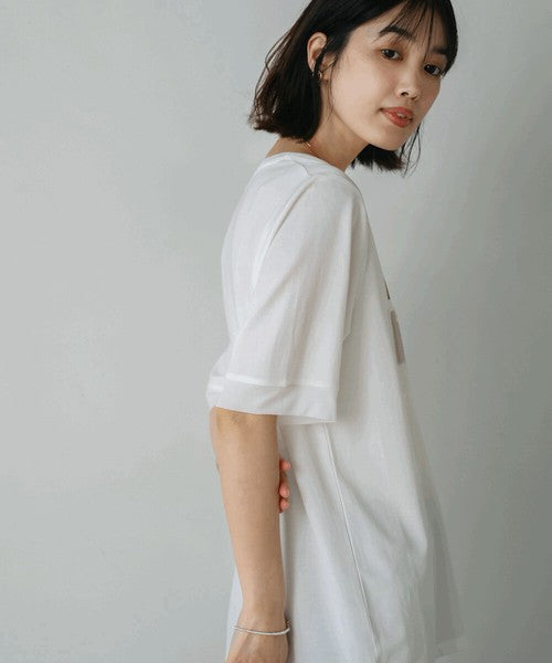 Foil Box Logo T-Shirt◇Design T-Shirt with Foil Logo Layered with Organza