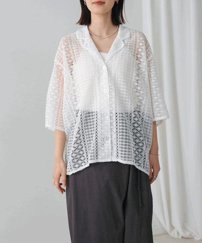 Geometric Lace Short Sleeve Shirt◇Sheer Lace Shirt with a Relaxed Silhouette