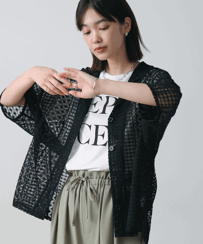 Geometric Lace Short Sleeve Shirt◇Sheer Lace Shirt with a Relaxed Silhouette